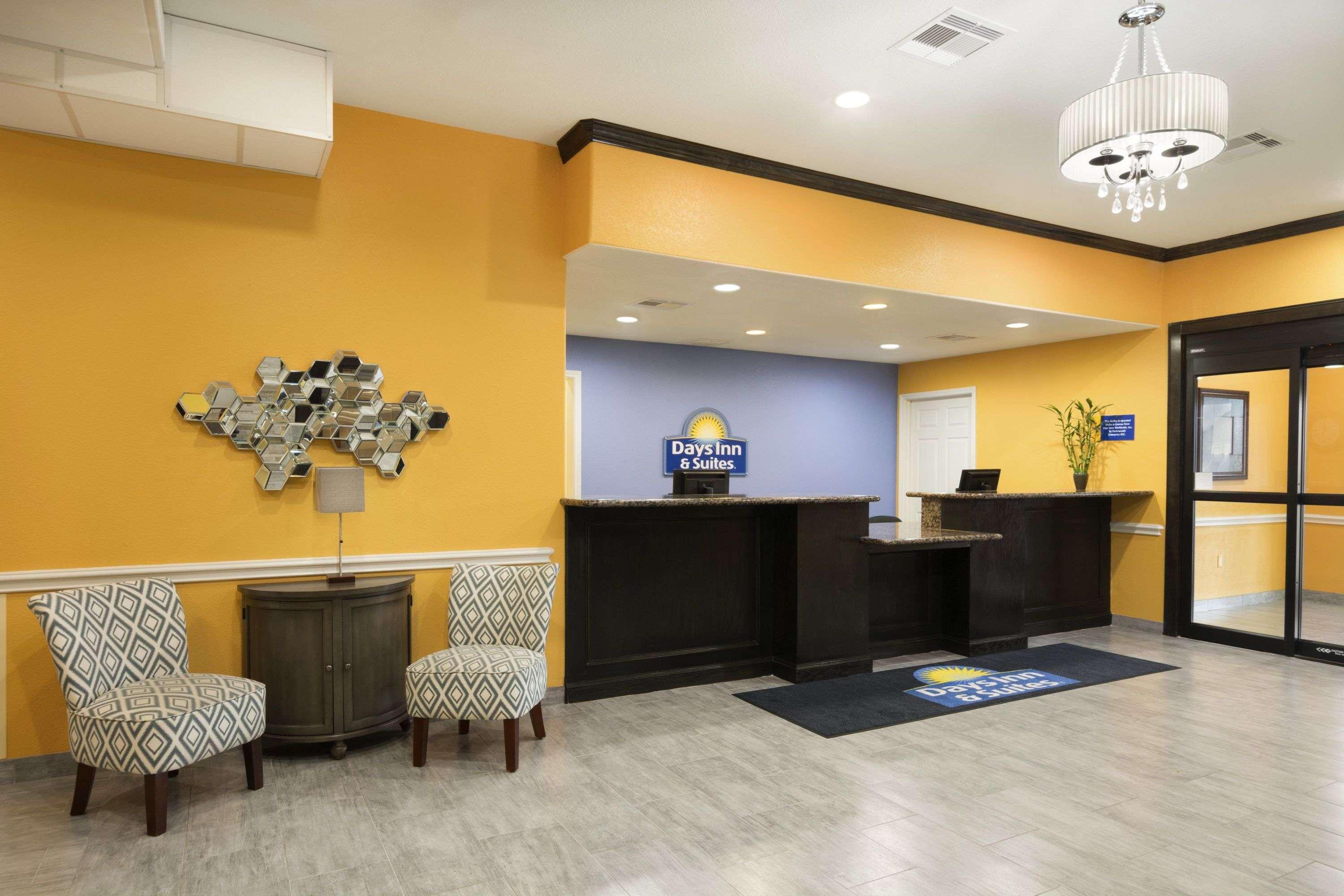 Days Inn & Suites By Wyndham Galveston West/Seawall Esterno foto