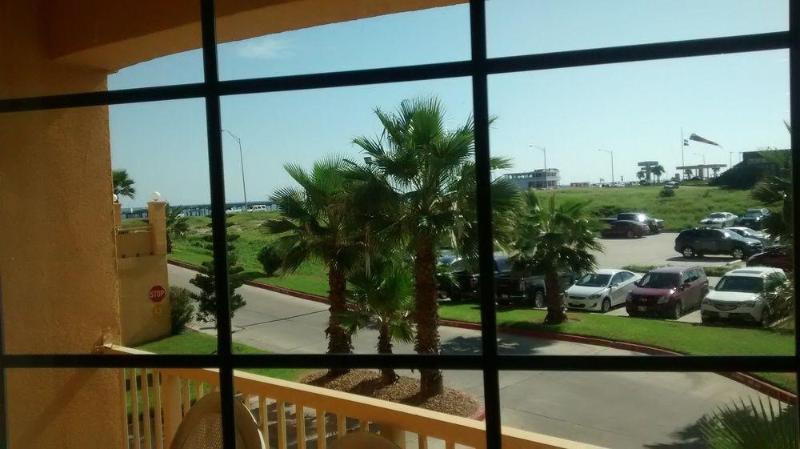 Days Inn & Suites By Wyndham Galveston West/Seawall Esterno foto